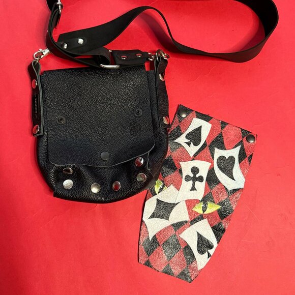 Modular Crossbody Magic – Hand-Painted Upcycled Leather Bag w/ Pin - Picture 3 of 12